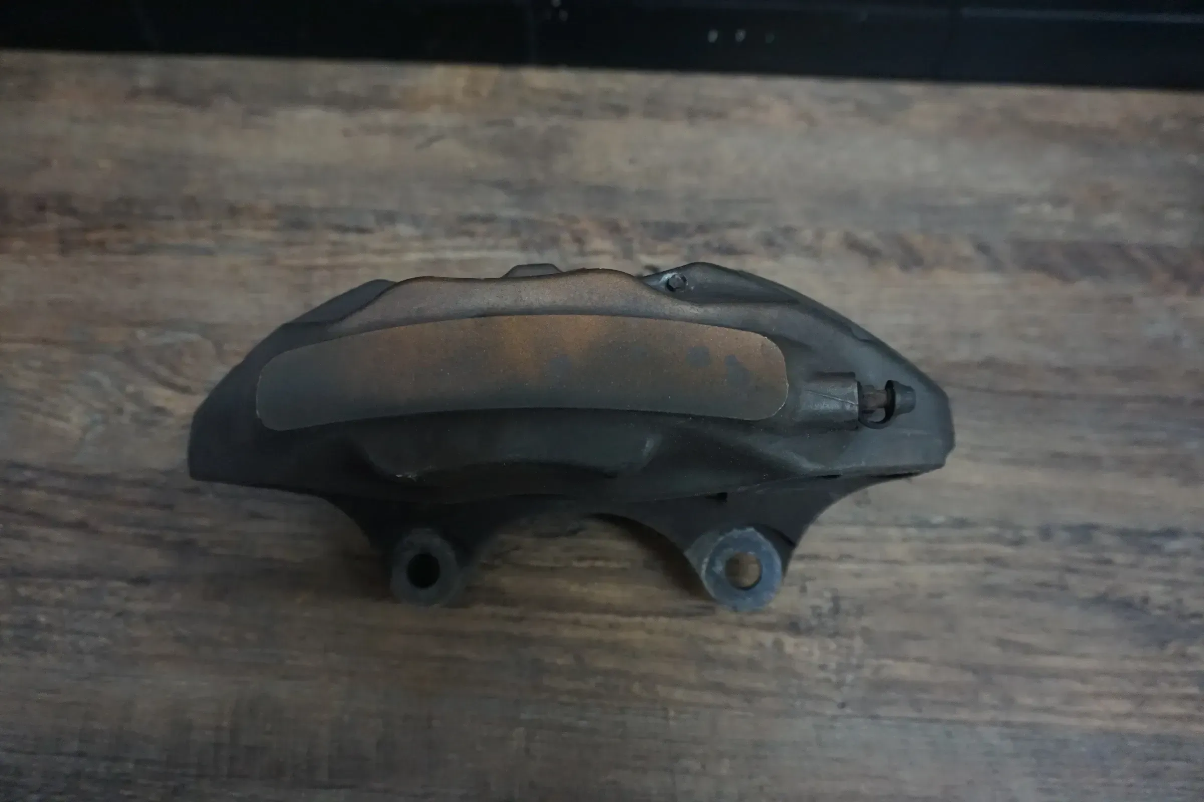 VW Touareg 7L 3.0 TDI V6 Bremssattel Sattel Bremse vorne rechts Brembo 4-Kolben - Bild 1