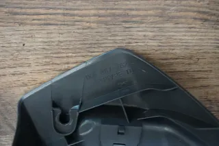 VW Golf 6 VI Verkleidung Halterung Laderaumabdeckung rechts 1K6867762AC - Bild 5