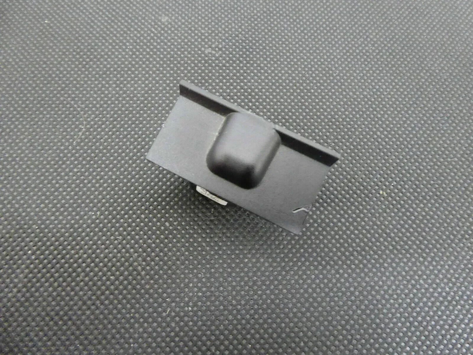 Audi A4 B8 8K 2010 Sonnensensor Lichtsensor Sensor Licht 8K0907539 - Bild 1