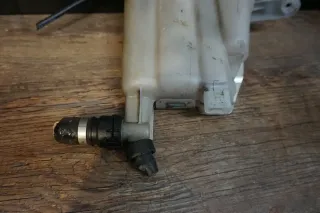 8K0121405E Seat Exeo CAGC 2.0 TDI Ausgleichsbehälter Behälter Kühlwasser Kühler - Bild 5