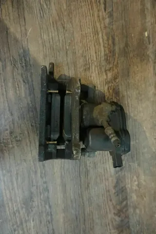 Bremssattel Audi A6 4G S-line 3,0 V6 TDI 150 KW elektr. rechts TRW 660 GN 064 - Bild 4