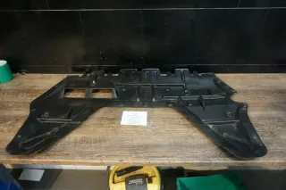 Vw Passat 3C5 Kombi Unterbodenschutz Unterfahrschutz vorn 3C0825237D - Bild 1