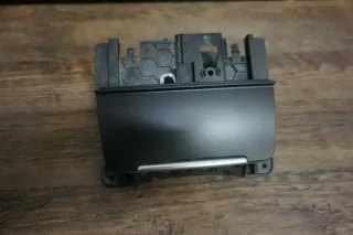 Audi A4 8K Limousine Aschenbecher Ascher mit Gehäuse Anzünder 8K0857951C - Bild 1
