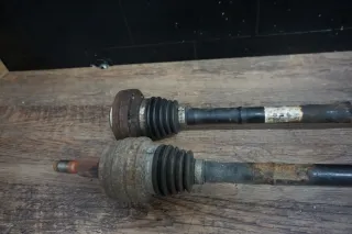 VW T5 4Motion Allrad Antrieb Antriebswelle Gelenkwelle Hinterachse links rechts J.S.Fahrzeugteilehandel      (19233) - Bild 3