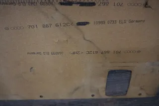 Original VW Eurovan Transporter Syncro Flügeltürverkleidung 701867612 - Bild 7