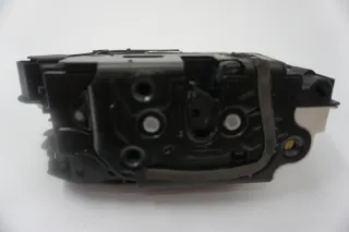 VW Tiguan Scirocco Ibiza V Octavia Superb Türschloss ZV hinten rechts 5N0837016E - Bild 3