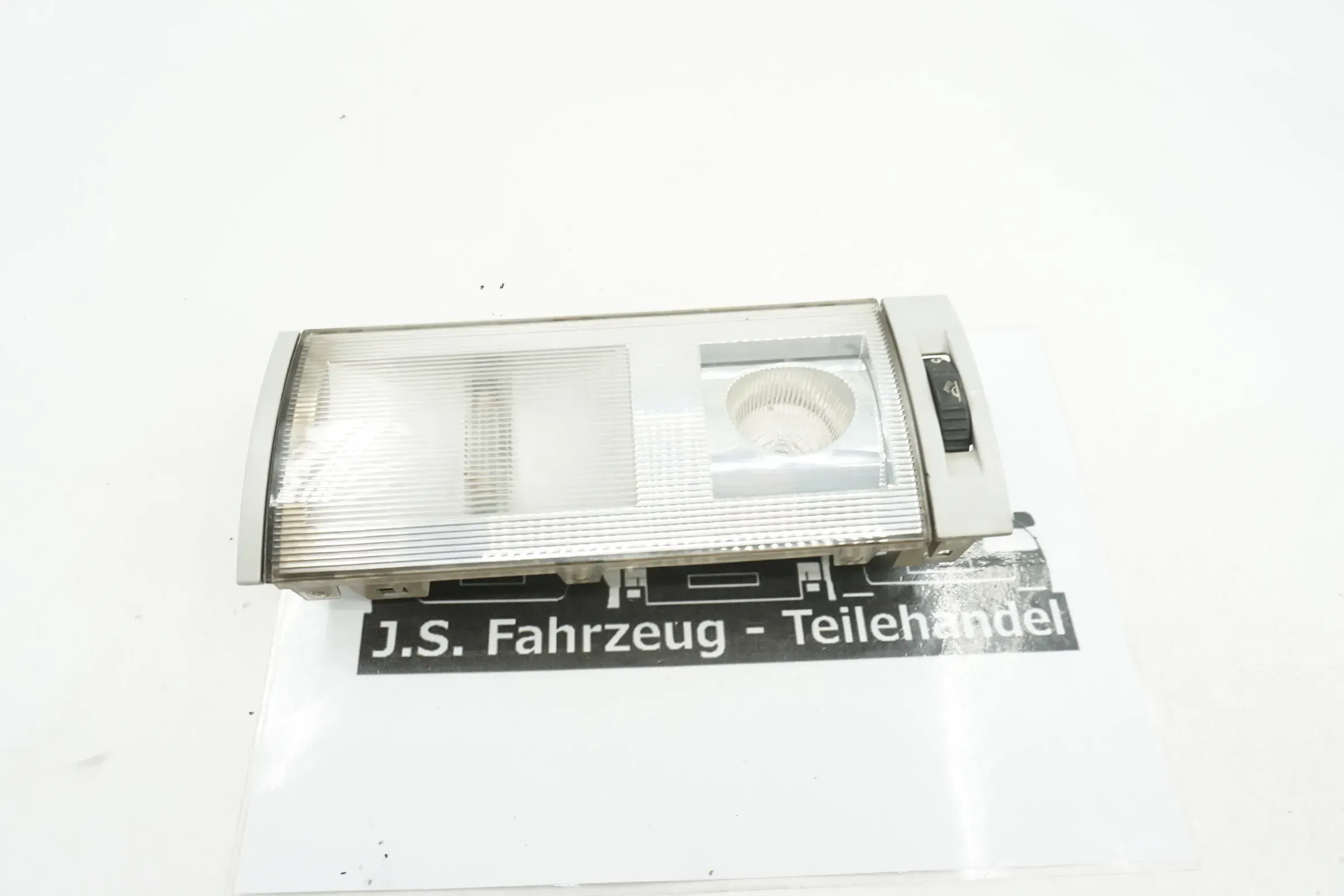 VW T5 Multivan Shuttle Innenleuchte Leuchte Innenlampe hinten 7H5947105B - Bild 1