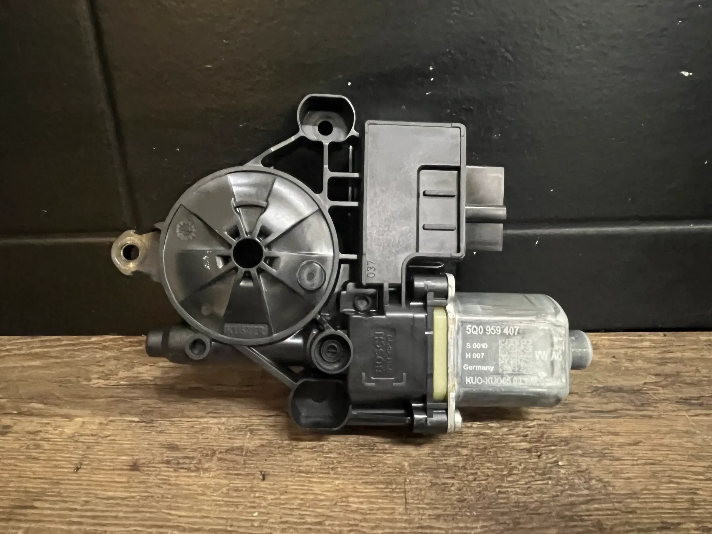 VW Golf 7 VII 5G GTI Fensterhebermotor Motor Fenster hinten links 5Q0959811 - Bild 1