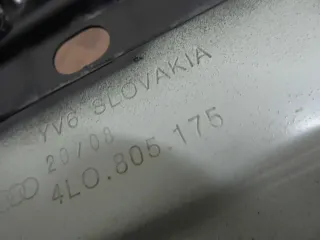 orig. Audi Q7 4L Stegblech Längsträger Kotflügelaufnahme 4L0805175 4L0805157 - Bild 6