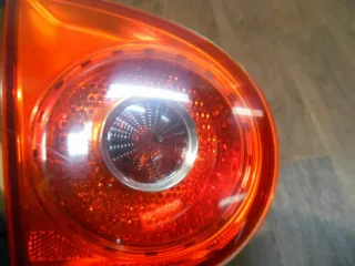 VW Golf 5 V Limo Rückleuchte Rücklicht Heckleuchte linsk innen 1K6945093J - Bild 3
