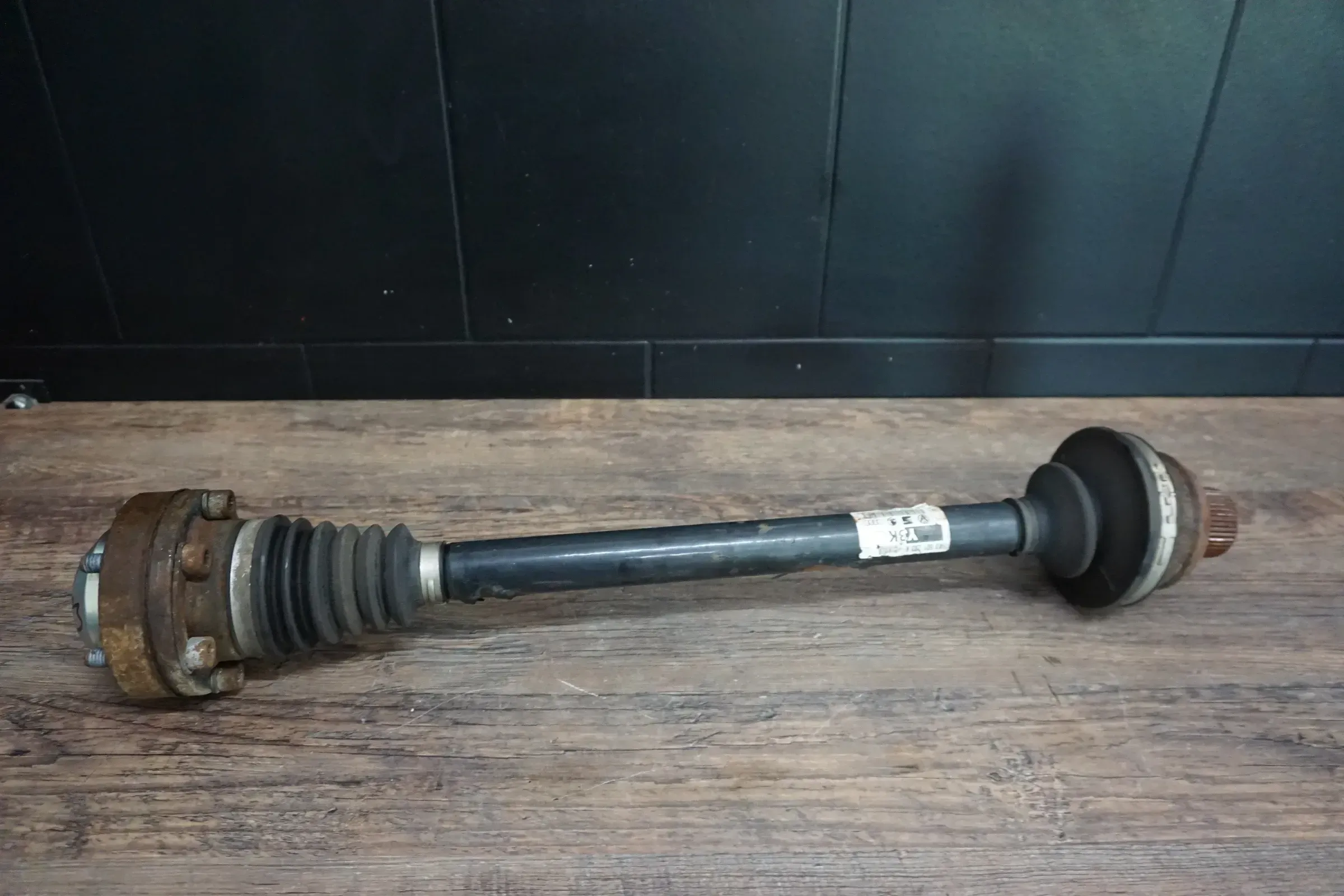 Audi A4 B8 8K A5 8T 3.0 TDI Antriebswelle Gelenk hinten links-rechts 8K0501203K - Bild 1