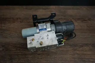 Porsche 911 991 Cabrio Hydraulikpumpe Verdeck komplett 99156106002 Verdeckpumpe - Bild 1