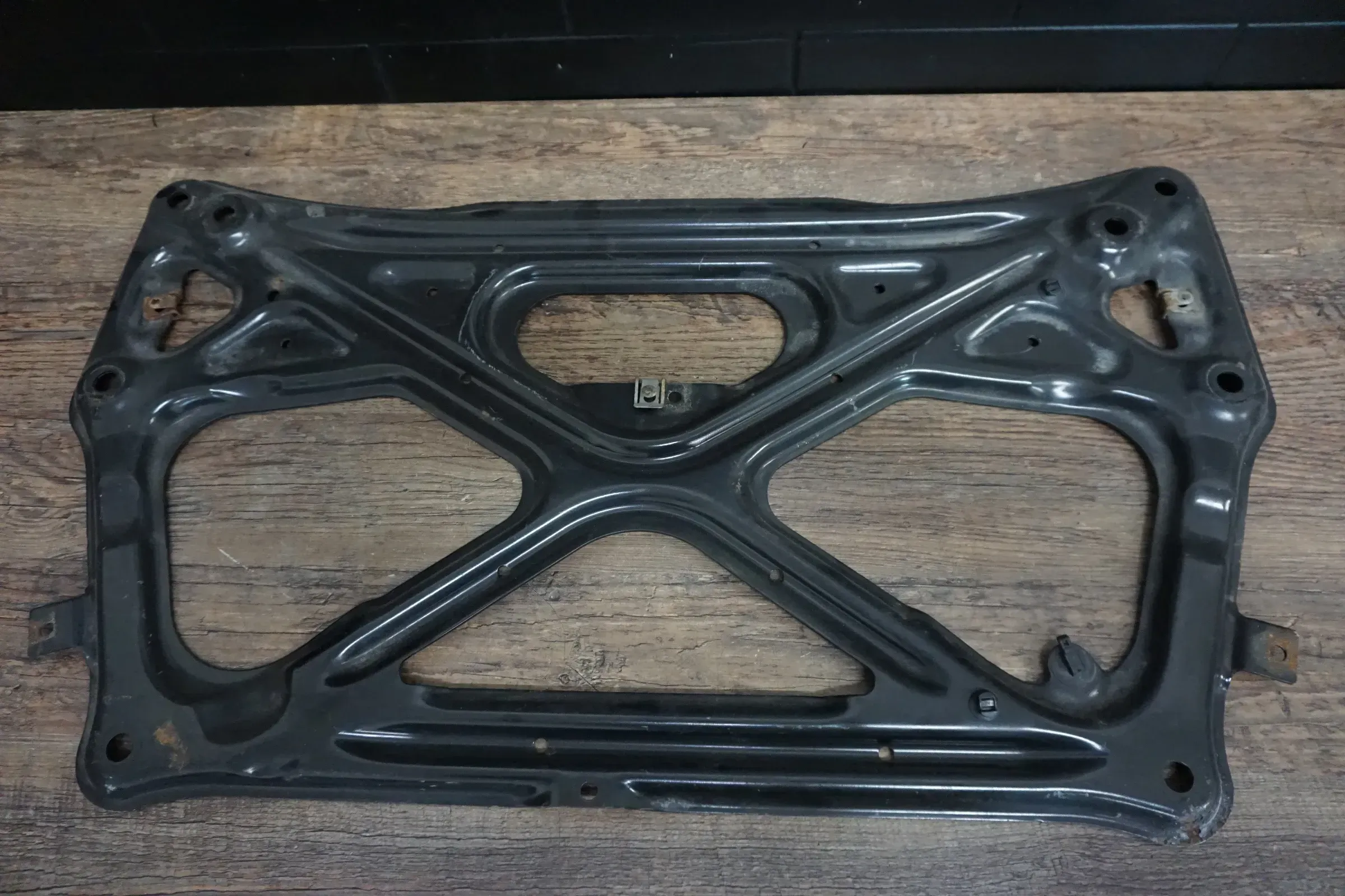 Audi A6 RS6 A7 RS7 A8 4H Strebenkreuz Aggregateträger Träger Halter 4H0399345M - Bild 1