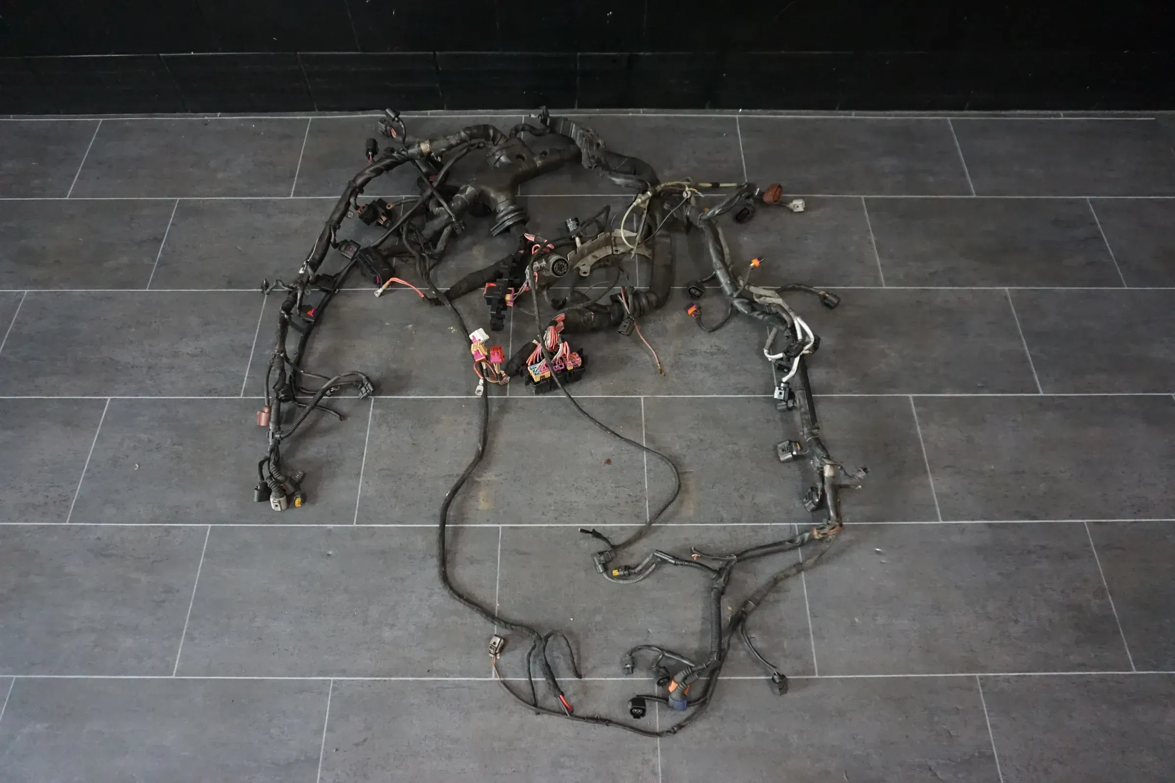 Audi RS6 4F 5.0 V10 BUH Motorkabelbaum Kabelstrang Kabelbaum Motor 4F1971072KH - Bild 1