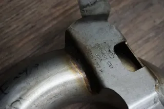 Ladeluftrohr links Audi A8 4E Druckrohr Rohr Ladeluftschlauch 057145957H - Bild 5