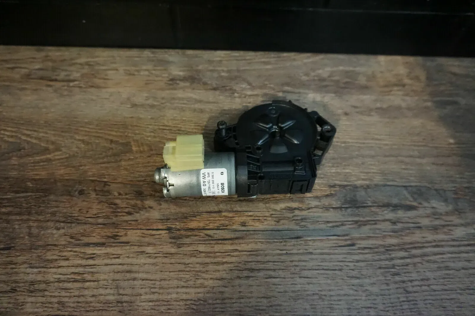VW Passat B8 Skoda Superb Schiebedachmotor hinten 3G9877795C Panoramadach Motor - Bild 1