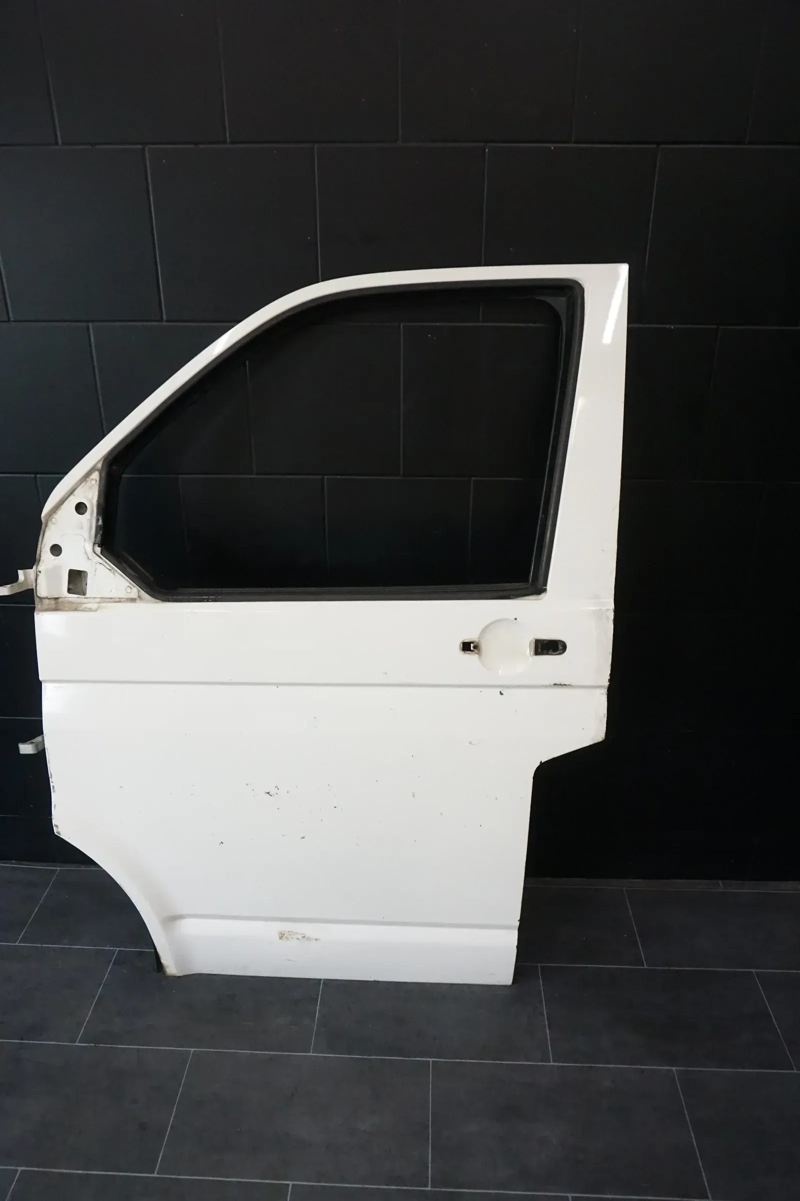 VW T5 7H Transporter Caravelle Fahrertür Tür Vorne Links weiß R902 - Bild 1