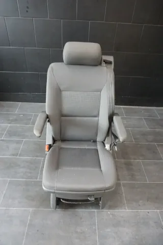 VW T5 Multivan Schienensystem 2te Reihe hinten Sitz Stoff Schwarz Drehsitz - Bild 1