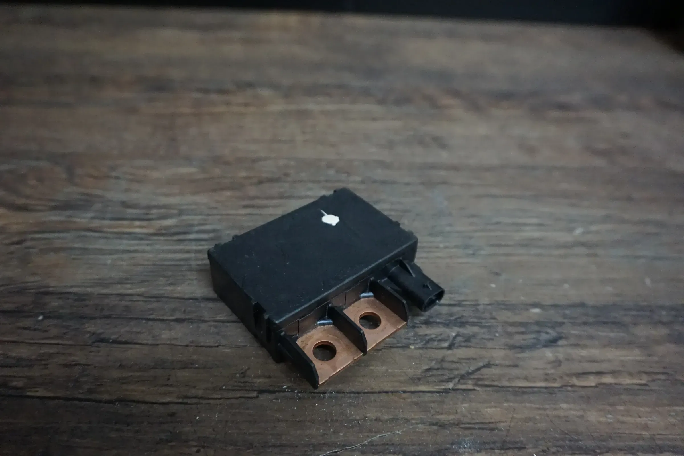 Audi A4 8K A5 8T Q5 8R Potentialverteiler Diode Relais 8R0 915 513 B 8R0915513B - Bild 1