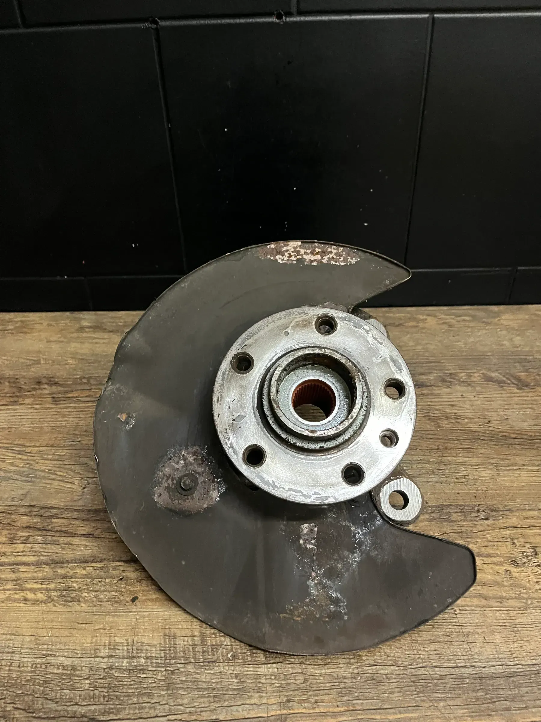 VW T5 V PRITSCHE 03-09 Achsschenkel Radnabe rechts vorn 7H0258G - Bild 1