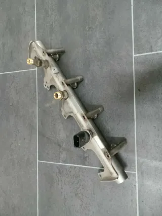 06F133317G Kraftstoffverteiler Rohr 2,0 TSI AXX BPY BWA VW Passat 3C Original - Bild 2