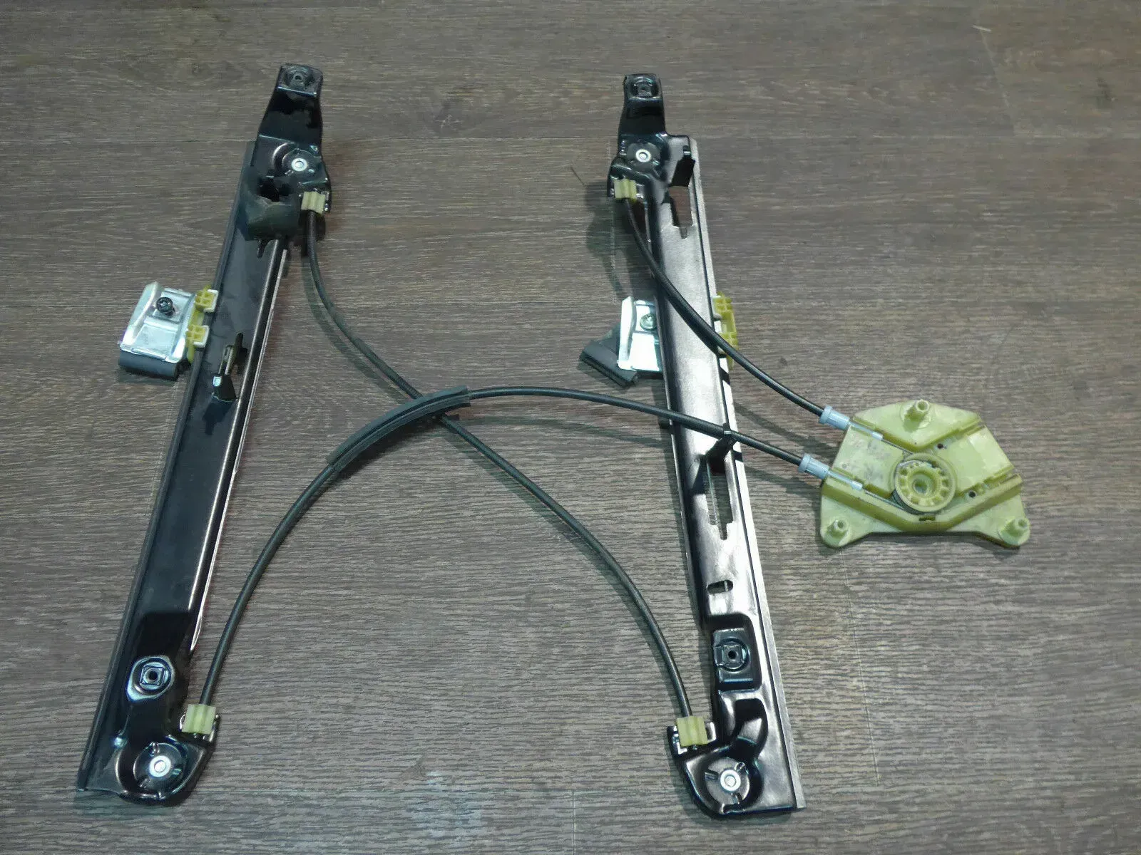 1P0837402 Seat Leon 1P Fensterheber elektrisch Vorne Rechts - Bild 1