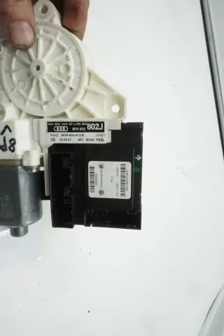 Audi A3 S3 Fensterhebermotor Fenstermotor Türsteuergerät vorne rechts 8P0959802J - Bild 3