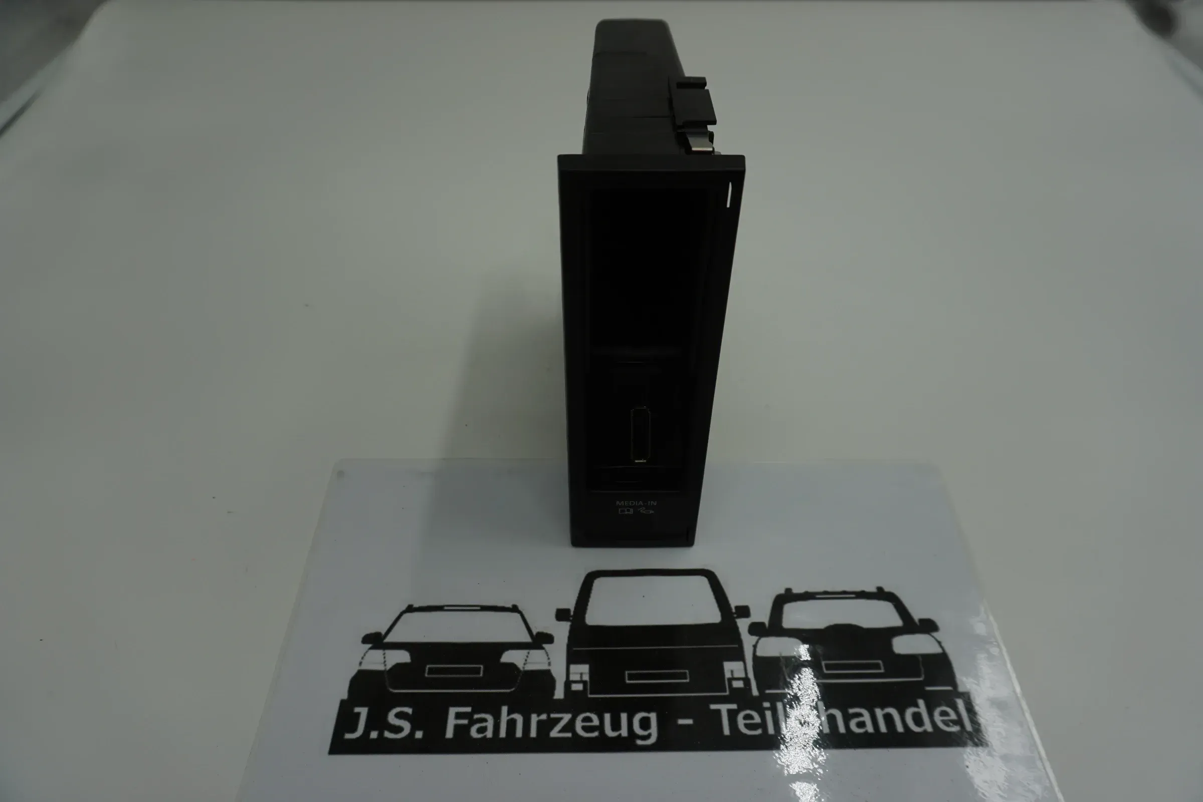 Interfacebox VW Golf 6 Telefon Steuergerät 5N0035341F Original - Bild 1