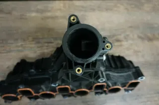 original Audi A4 A5 2.0 TDI Ansaugbrücke 03L129711B 03L129711AM - Bild 5