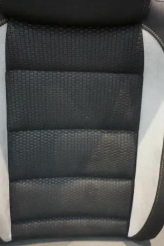 VW Golf 6 VI R Rücksitzbank Oberteil links oben Stoff grau schwarz titanschwarz - Bild 4