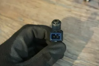 1x Bosch Einspritzdüse Injektor 077133551AA Audi RS6 4B 4,2 V8 BCY BRV - Bild 6