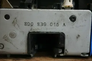 Stellmotor hinten rechts Org. AUDI A4 B5 Türschloß 8D0839016A Schloß Tür HR - Bild 3