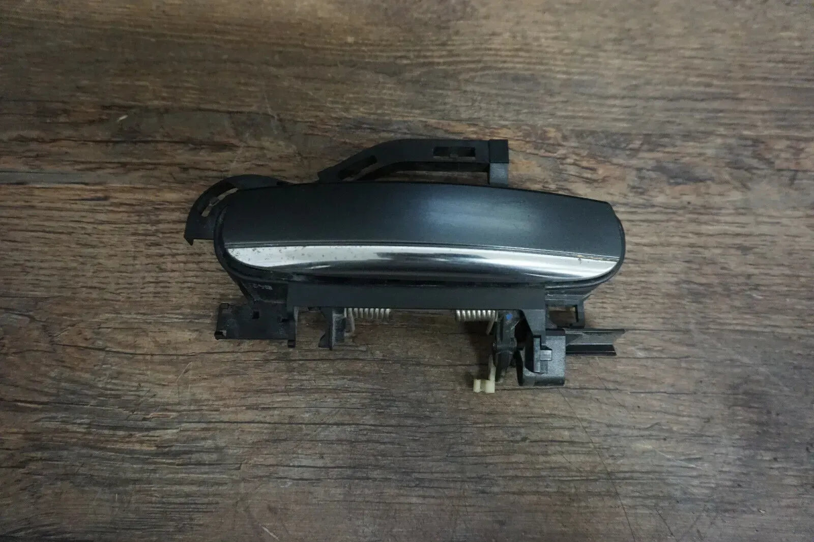 Türgriff hinten rechts Audi A6 Avant C6 4F0837886 4F0839239B 4F0837208B 04-2006 - Bild 1