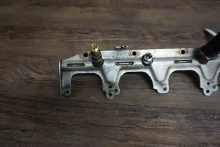 Audi Seat Skoda VW Kraftstoffverteiler Einspritzleiste 06F133317G 06F133317L - Bild 3