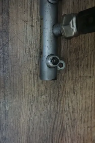 Audi VW 3,0 TDI Einspritzleiste Druckregler Kraftstoffverteiler 059130090AB - Bild 3