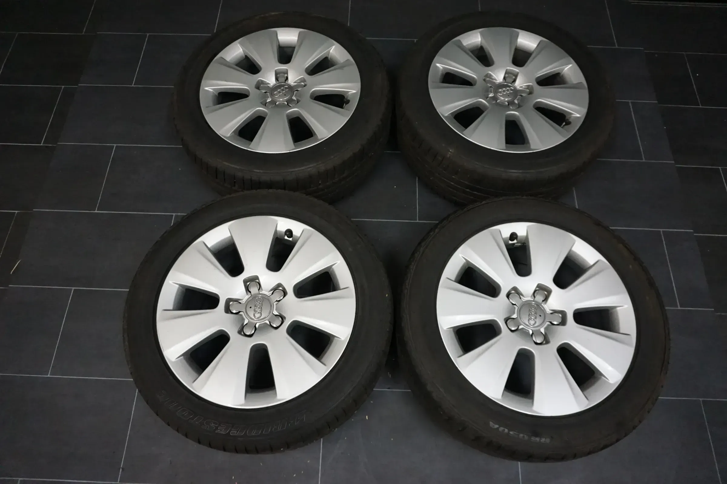 Original Audi A5 8T B8 Alufelgen Felgen Sommerräder 225/50 17 Zoll 8T0601025AC - Bild 1