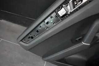 Türverkleidung hinten links Porsche Cayenne Schwarz Leder 9Y 2020 - Bild 3