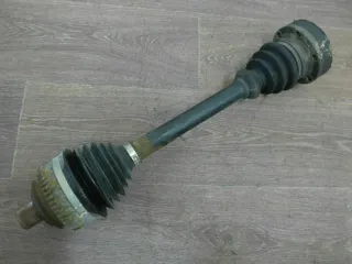T4 Antriebswelle Welle VW TDI 2,5 102PS 75KW ACV Multivan Schaltgetriebe - Bild 1