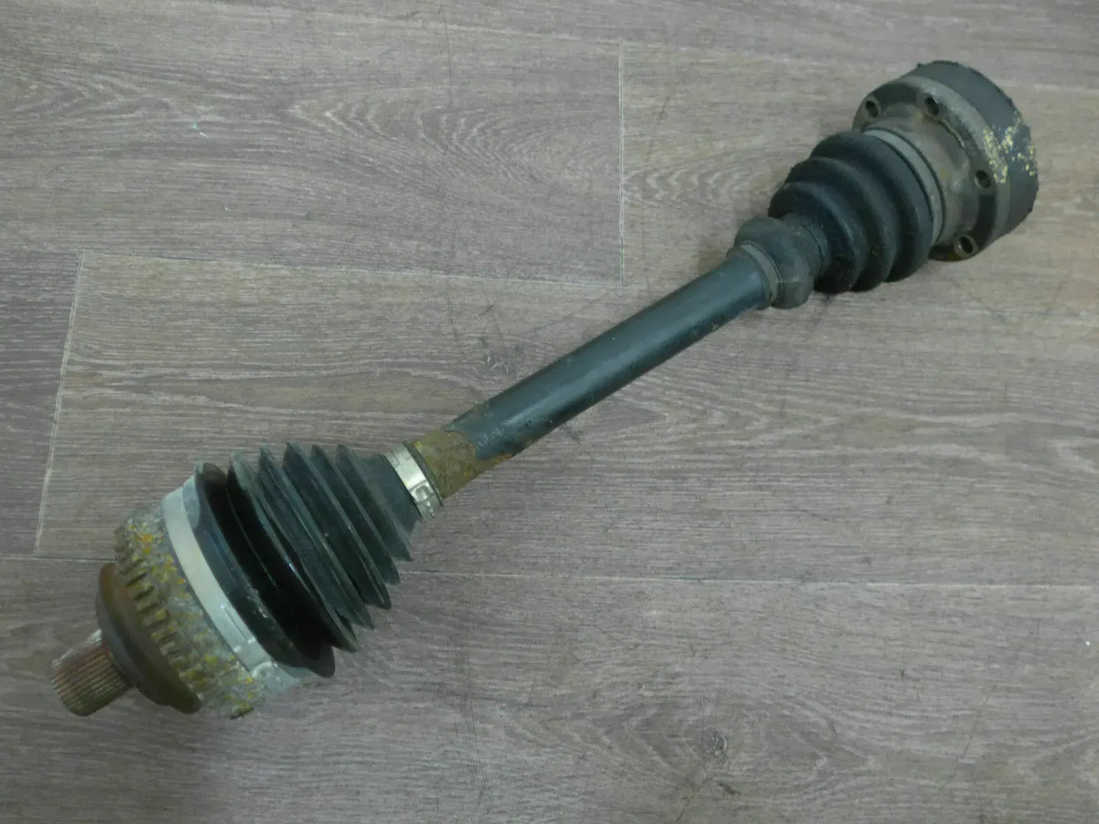 T4 Antriebswelle Welle VW TDI 2,5 102PS 75KW ACV Multivan Schaltgetriebe - Bild 1