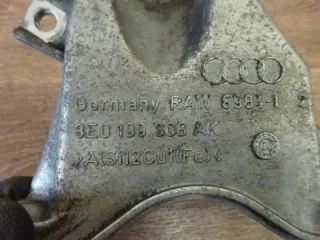 Audi A4 8E A6 4F 2,7 / 3,0 TDI Halter Motorhalter Motorträger rechts 8E0199308AK - Bild 5