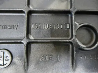 Zylinderdeckel Stirndeckel 059109130D Audi VW A6 3,0 TDI - Bild 3