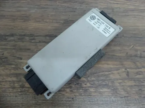 Background image for Steuergerät Handy VW Passat 3BG 3B6 3B0035729E Telefon Interface