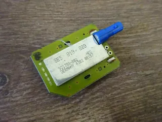 Audi A4 8E B7 Antennenverstärker Weiche Antenne Verstärker 8E5919889 - Bild 1