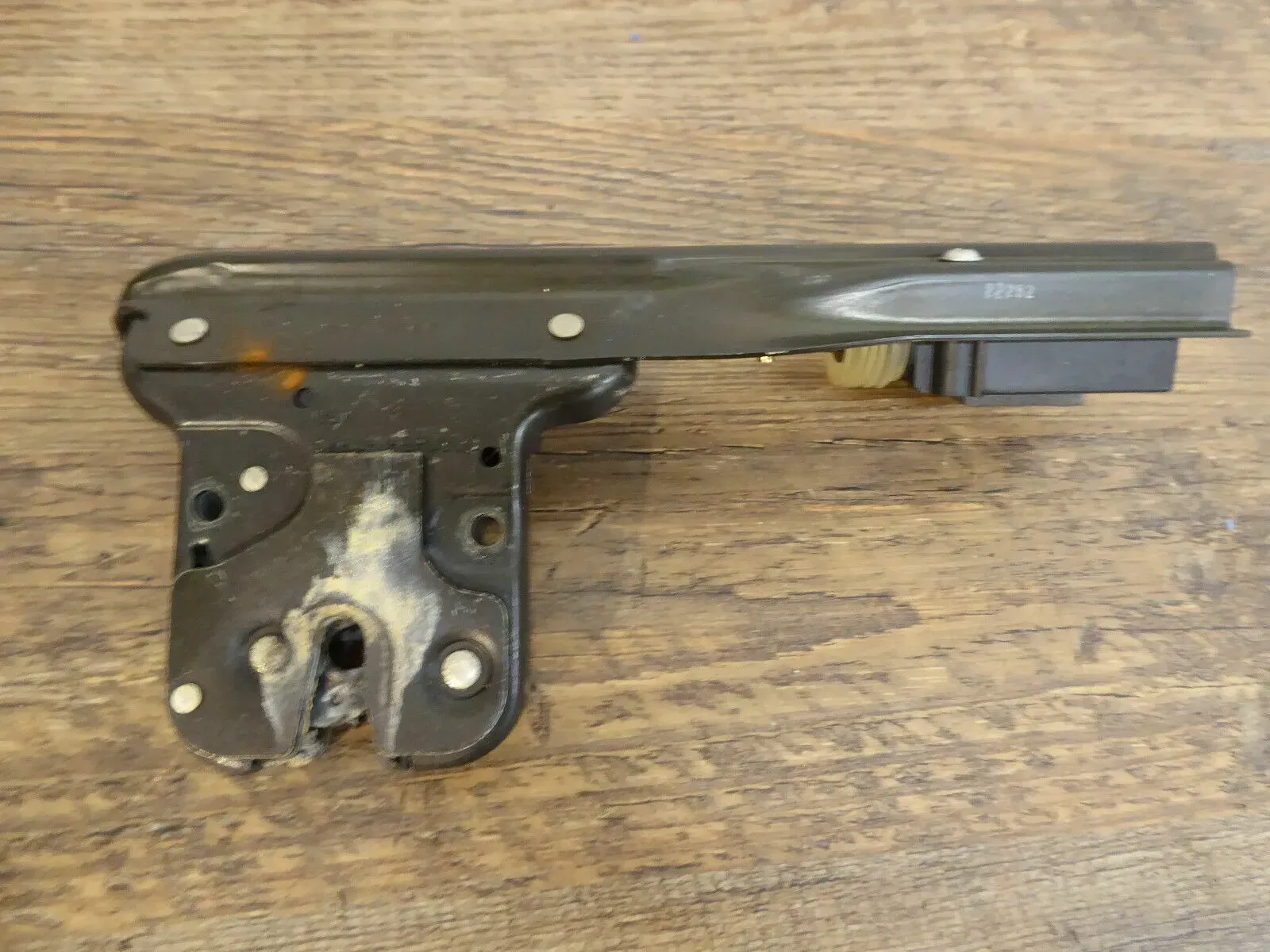 Schloss Heckklappe Klappe hinten mit ZV Stellmotor 8N0827505E/F Audi TT 8N - Bild 1