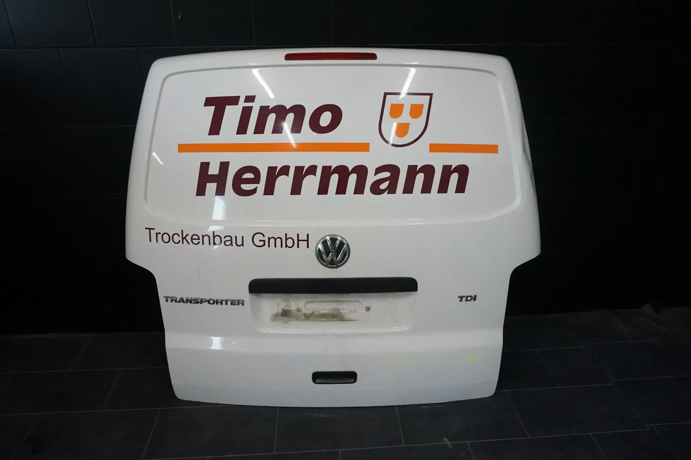 VW T5 Multivan Caravelle Tür Hecktür Heckklappe Weiß Lb9a Beschädigt - Bild 1