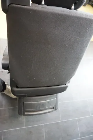 VW T5 Multivan Schienensystem 2te Reihe hinten Sitz Stoff Schwarz Drehsitz - Bild 5