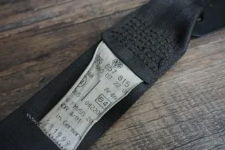 VW T4 Multivan Sicherheitsgurt hinten 703857815 dreipunktgurt Gurt Schwarz - Bild 7
