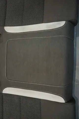 VW Golf 6 VI R Rücksitzbank Sitzfläche unten Stoff grau schwarz titanschwarz - Bild 4