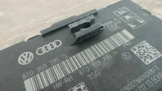 original Audi A5 8T Türsteuergerät Steuergerät hinten 8T0959795Q 8T0959795H - Bild 2
