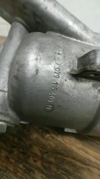 Original Audi RS4 8E B7 4,2 V8 FSI Ölfiltergehäuse Ölfilter 079115401M BNS - Bild 4